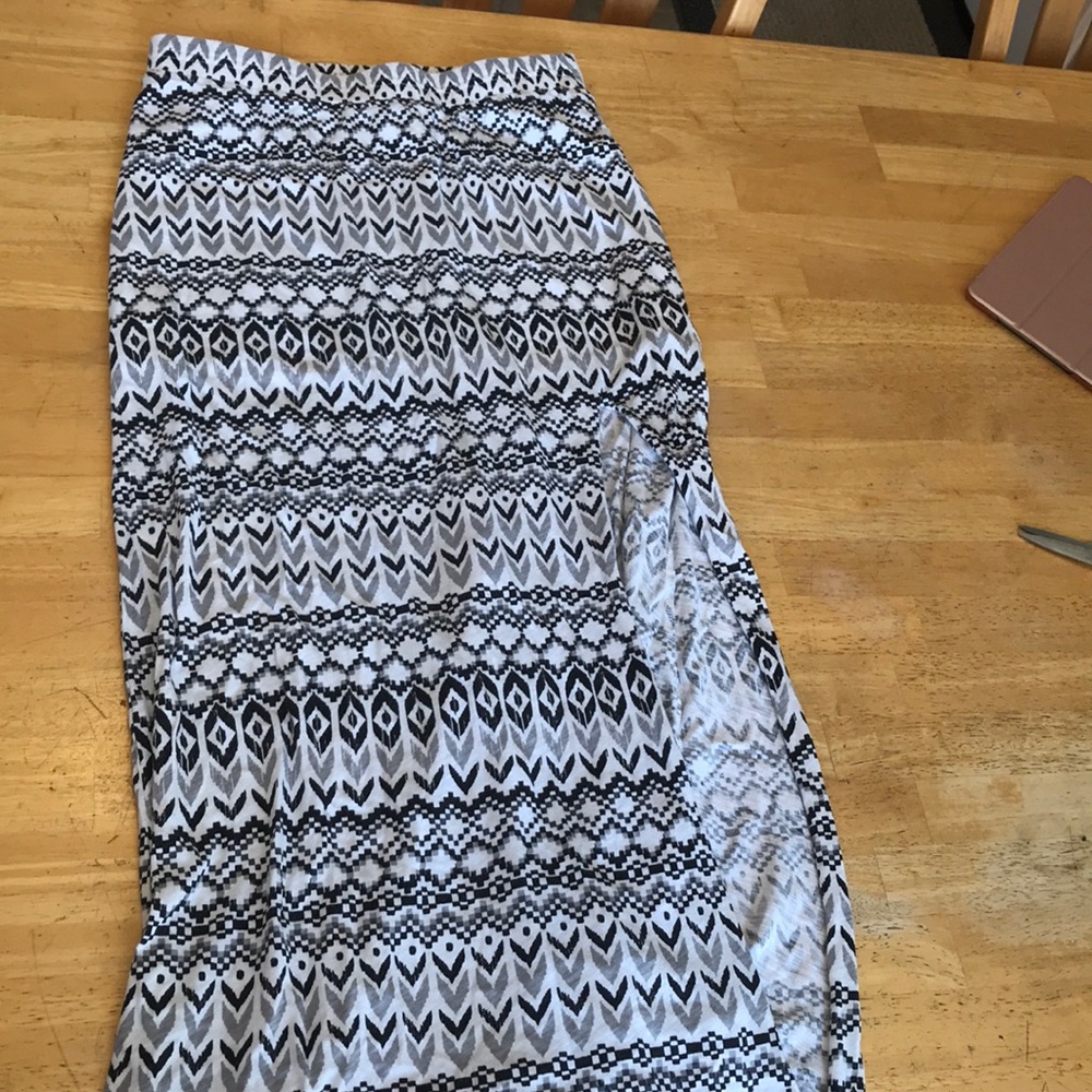 Long AE Maxi Skirt
